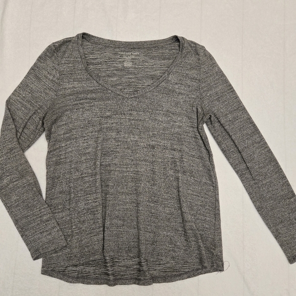 American Eagle Outfitters Tops - american eagle soft and sexy long sleeve
